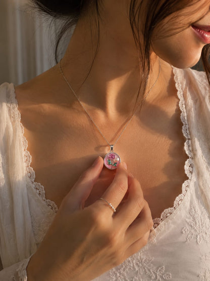 Pink rose pendant necklace