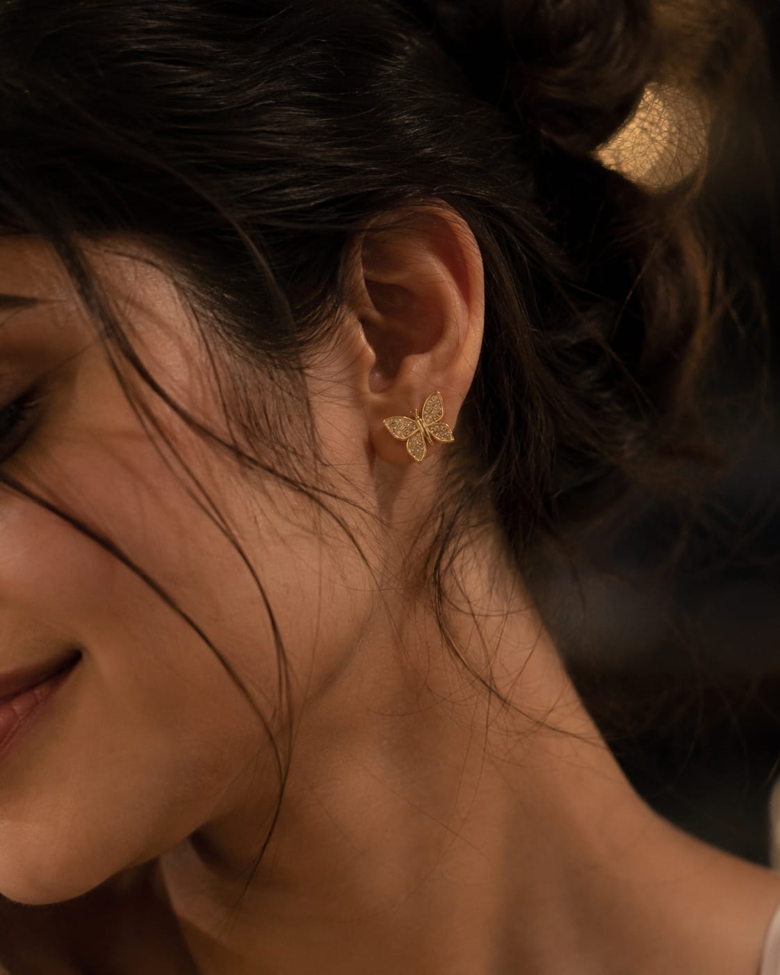 Golden wings studs