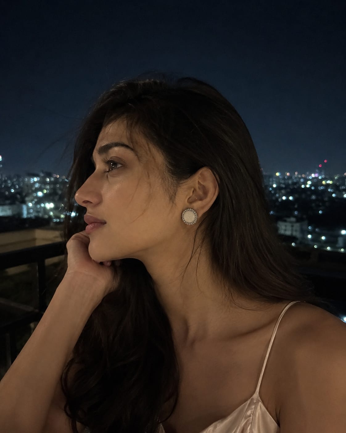 Pearl moon studs