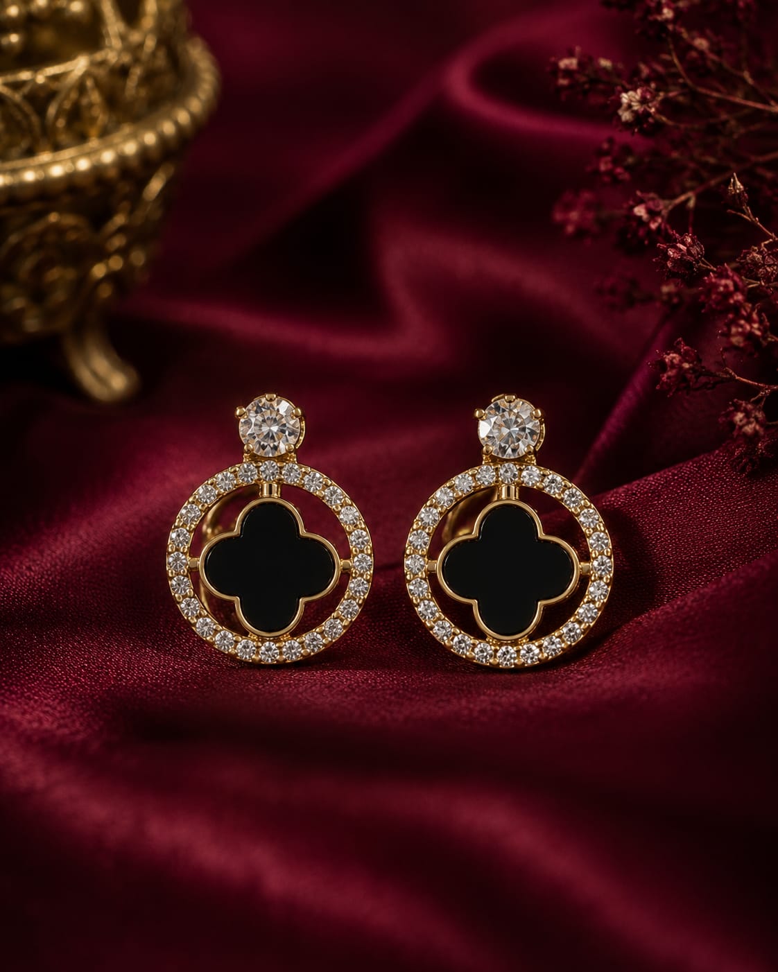 Midnight clover earrings