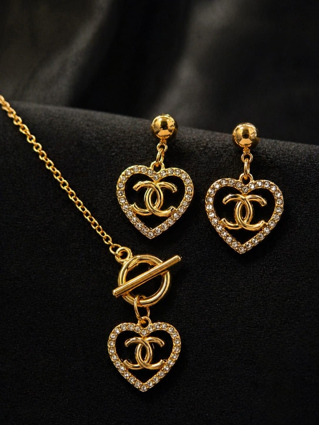 MI amor pendant necklace with earrings