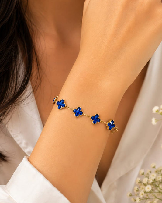 Blue clover bracelet