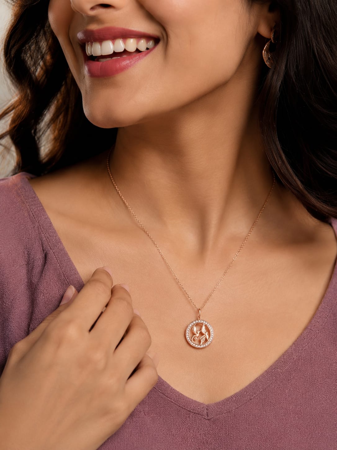 Bird circle pendant