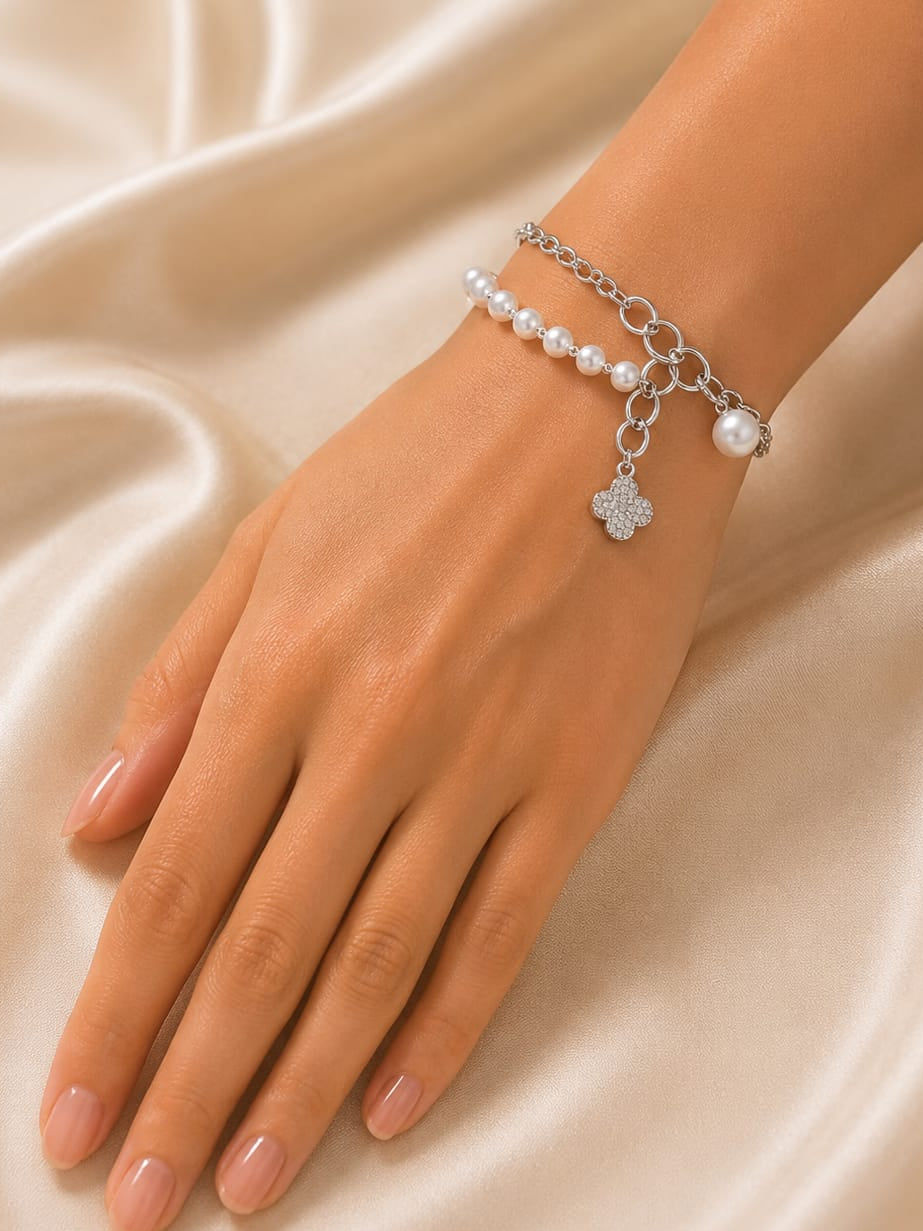 Heart charm bracelet