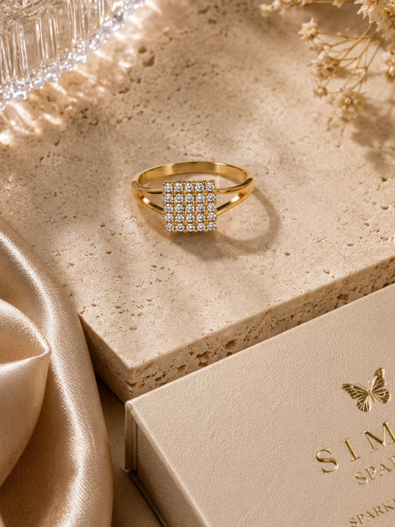 Luxe grid golden ring